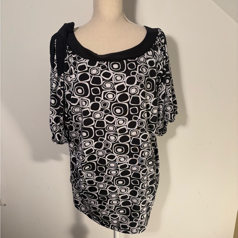New directions Women's plus size 2X black white top shirt blouse work bow